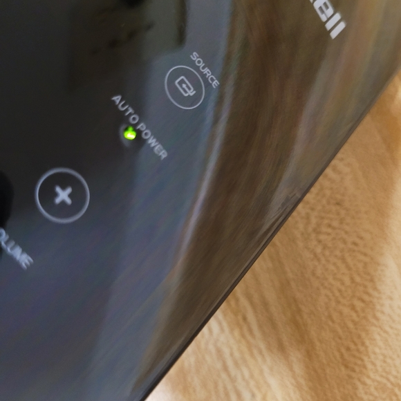 Maxell SSB-1 MaxSound Soundbar Tabletop Speaker with Built-in Subwoofer - TESTED - Picture 2 of 6